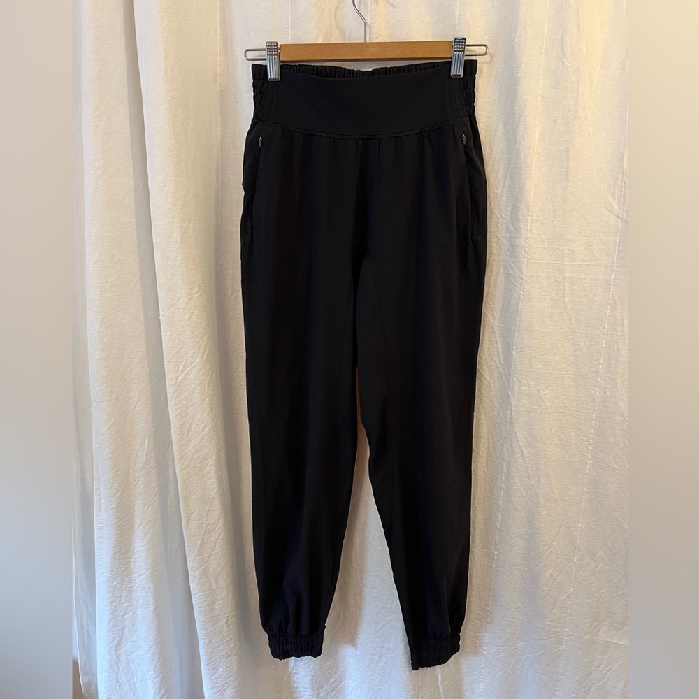 Lululemon High Rise Black Joggers, Size 4